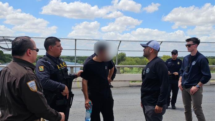 Detienen en Ciudad Acuña a Ciudadano Estadounidense Buscado por Delitos Graves en Texas