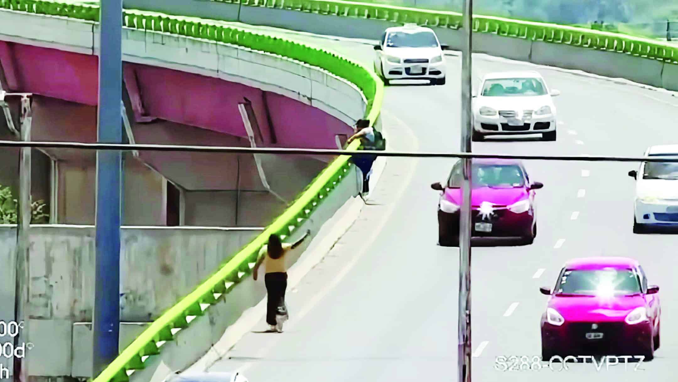Salva mujer a otra de quitarse la vida