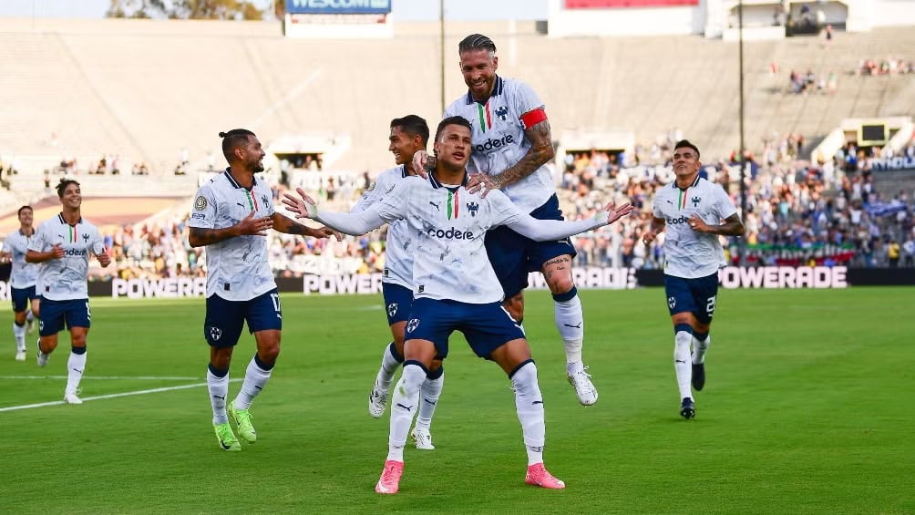 Presidente de Rayados confía en equipo para enfrentar a Borussia Dortmund