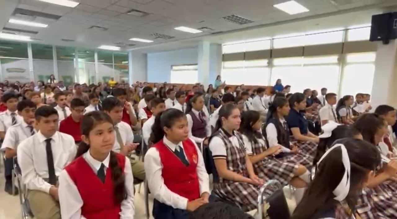 Coahuila Reconoce el Talento Infantil en Ceremonia de Premiación