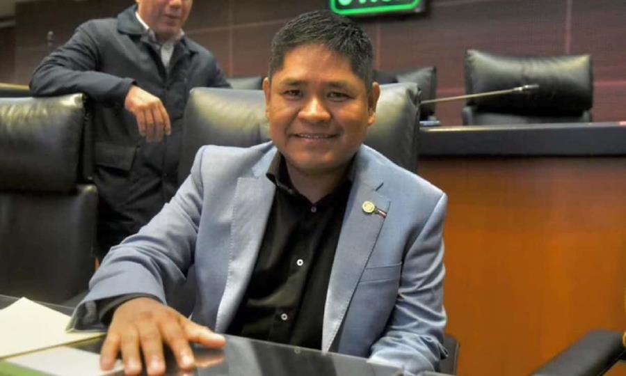 Erasmo Catarino ocupará curul en el Senado de manera temporal