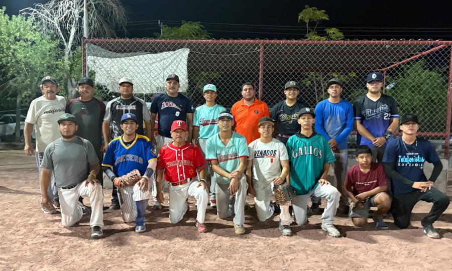 Tremendos vencen a Diablos en duelo de softbol