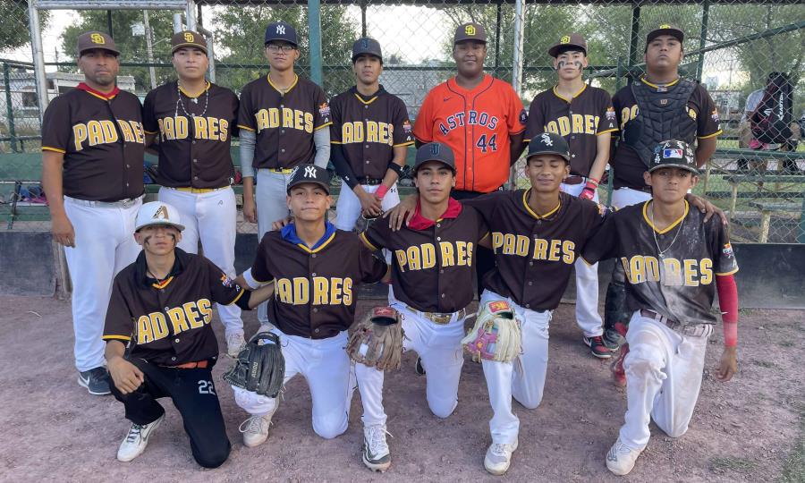 Brando Pérez lidera a Padres hacia la victoria en la final contra Blue Jays