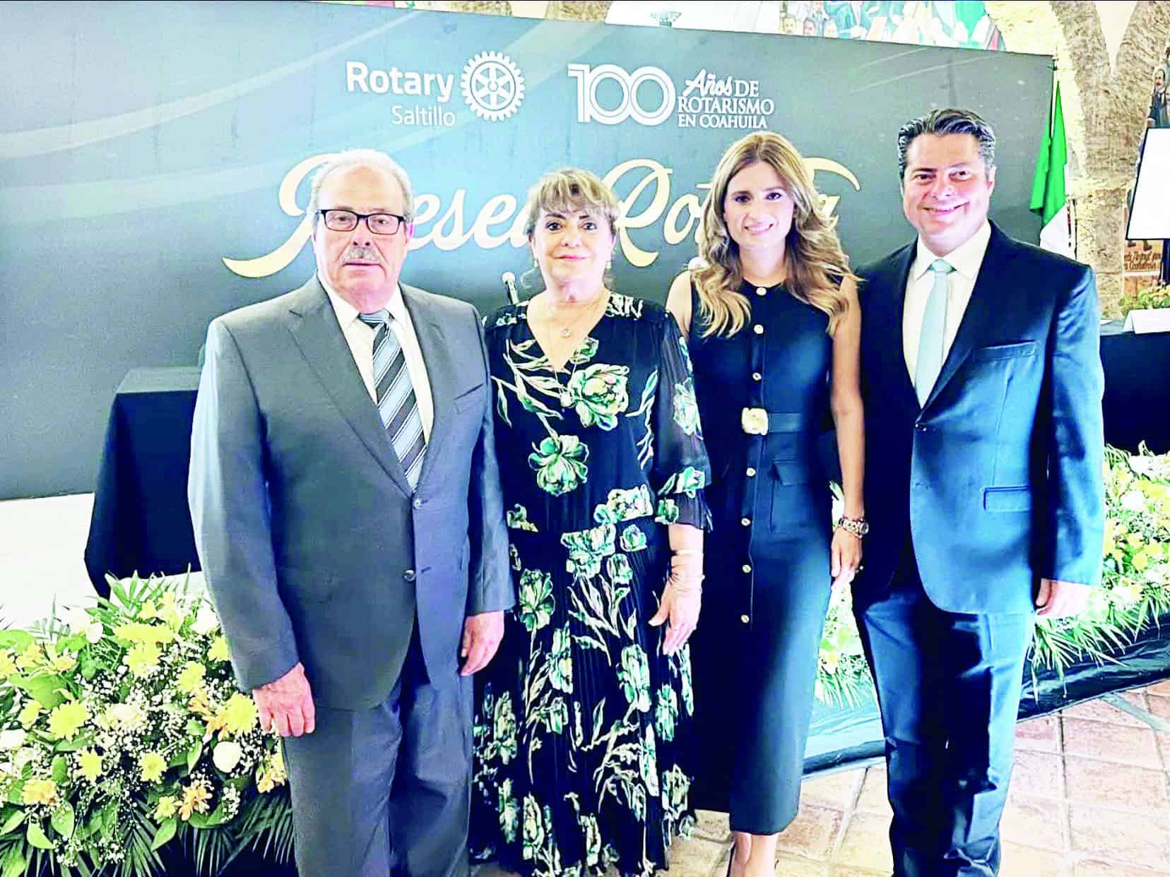 Reconocen a ciudadanos ejemplares
