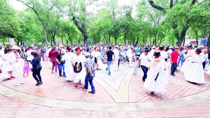 Llega cultura a colonias de Saltillo