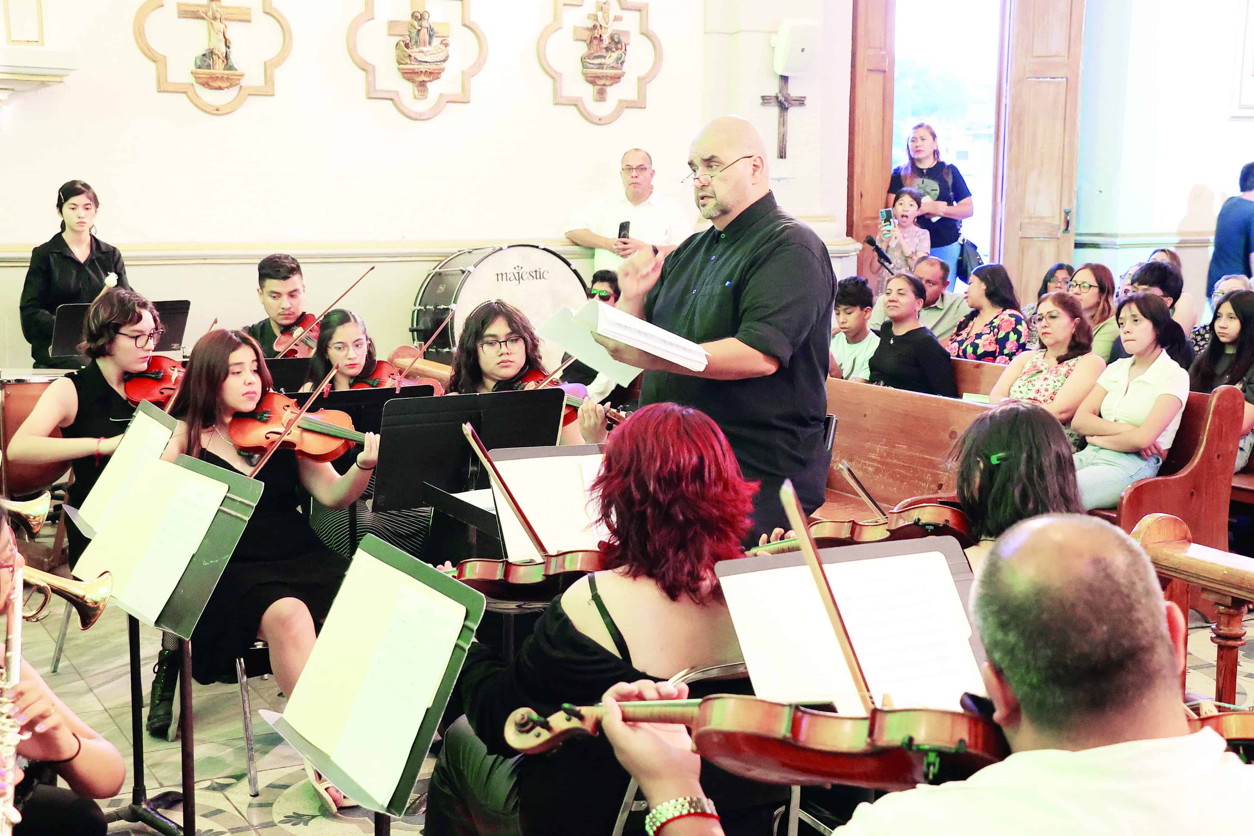 Llega cultura a colonias de Saltillo