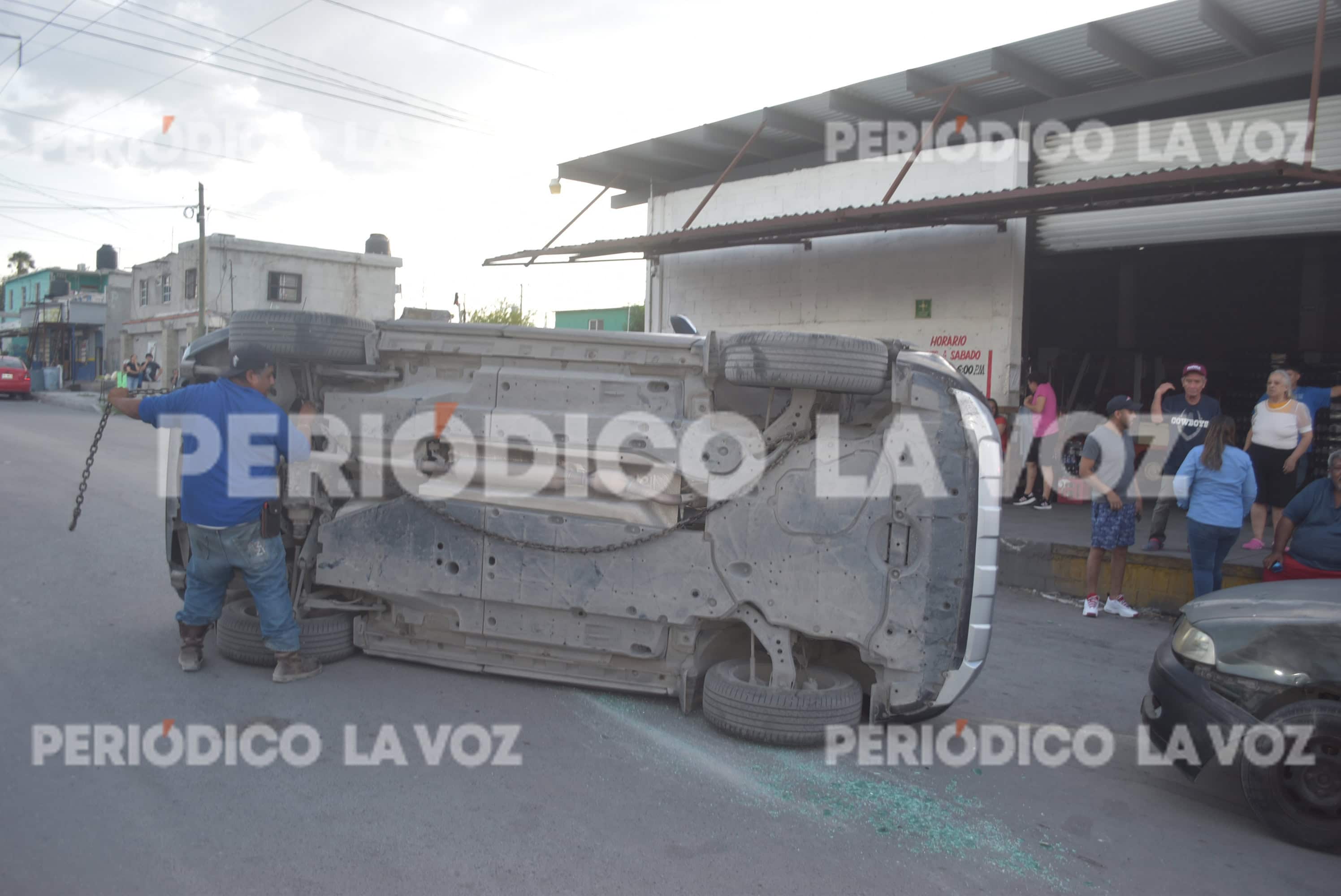 Detenido Conductor por Choque-Volcadura en Coahuila: Dos Mujeres Heridas