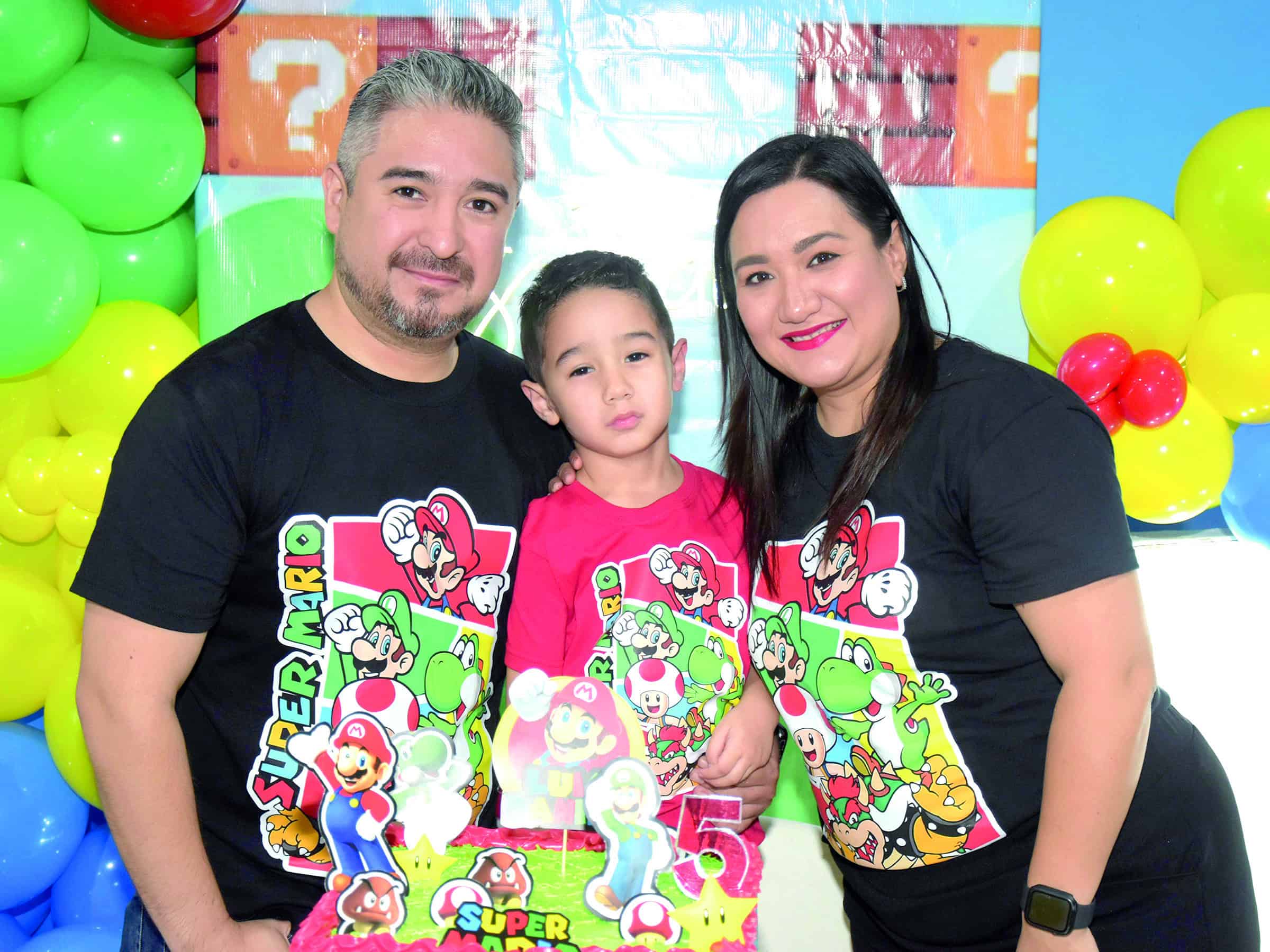 Celebración especial de 5 años con fiesta temática de Mario Bros