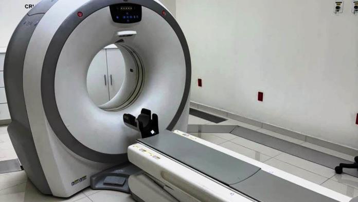 Cruz Roja estrena sala de tomografía y otra ambulancia 