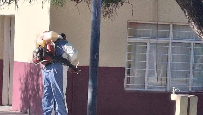 Fumigan escuelas en Morelos para prevenir enfermedades