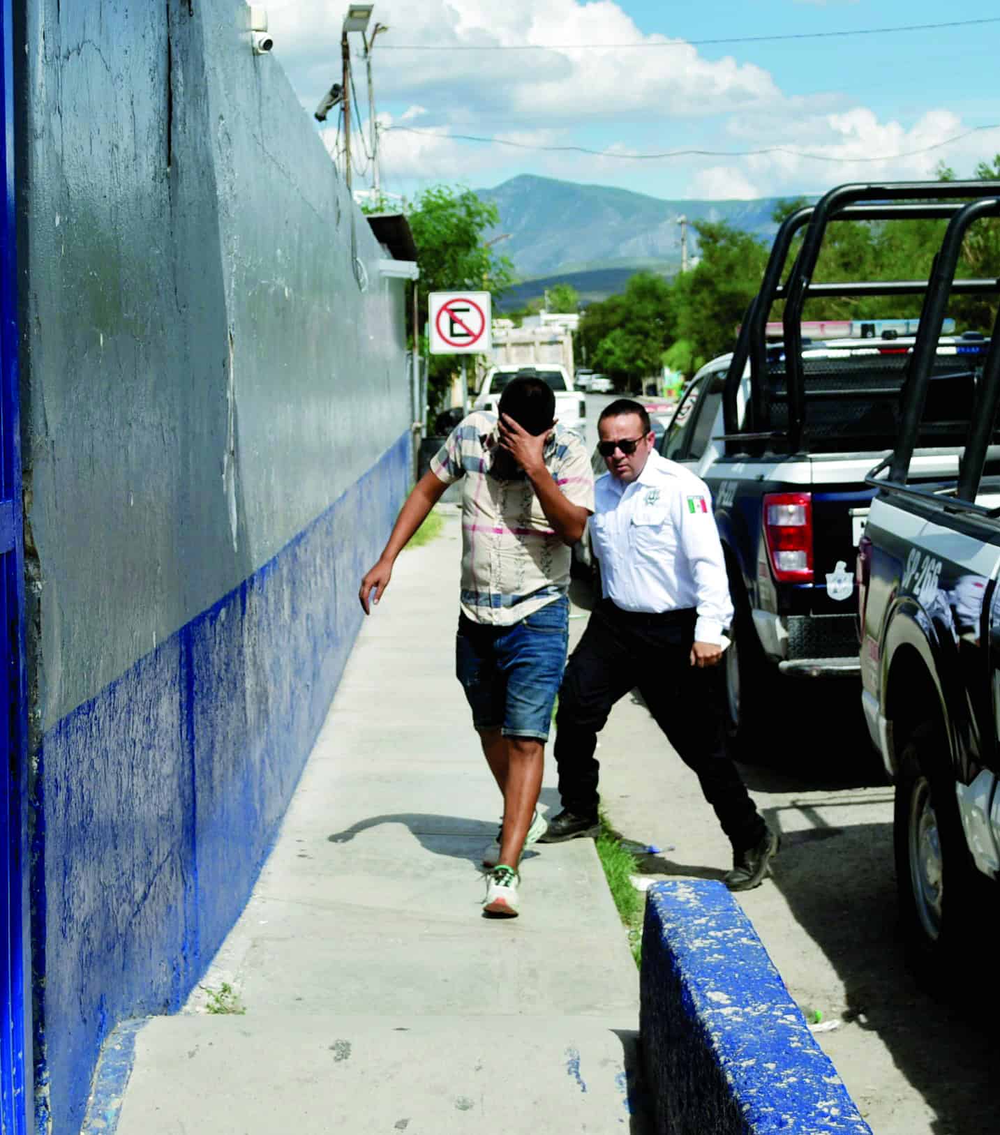 Huye tras accidente, lo capturan después