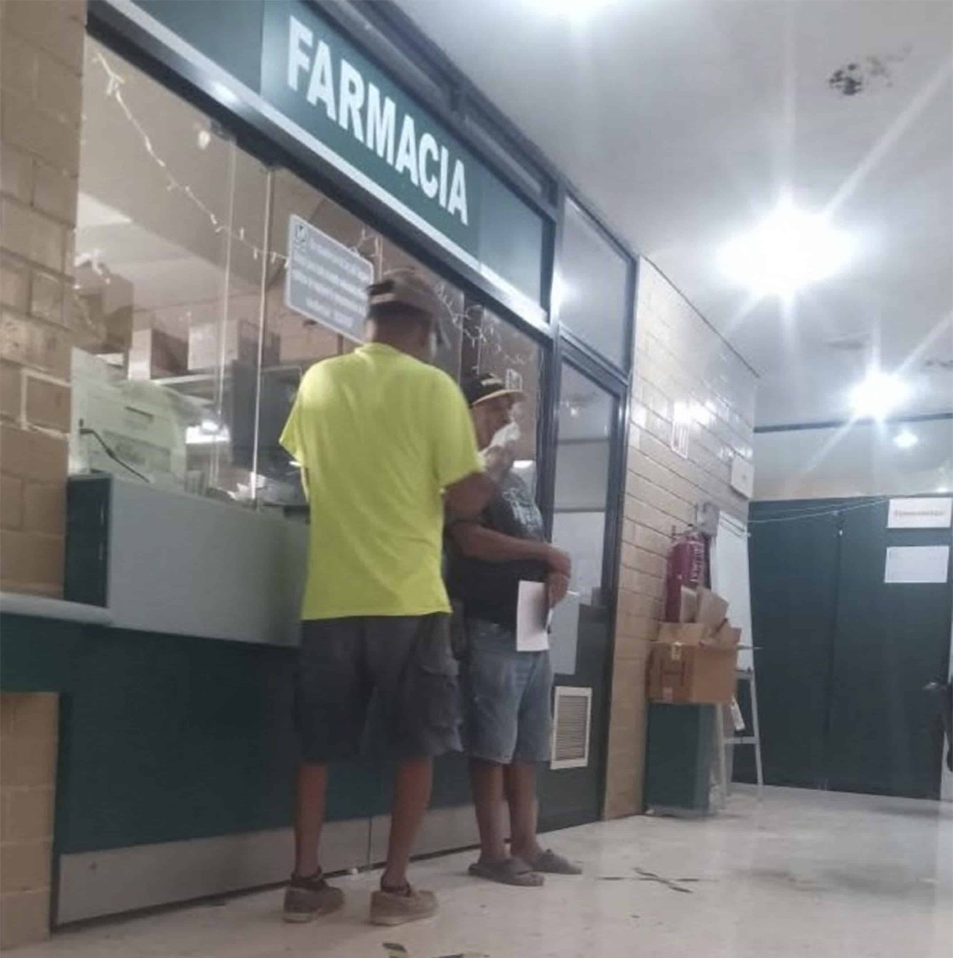 Pacientes del IMSS de Nava Denuncian Falta de Medicinas y Mala Atención