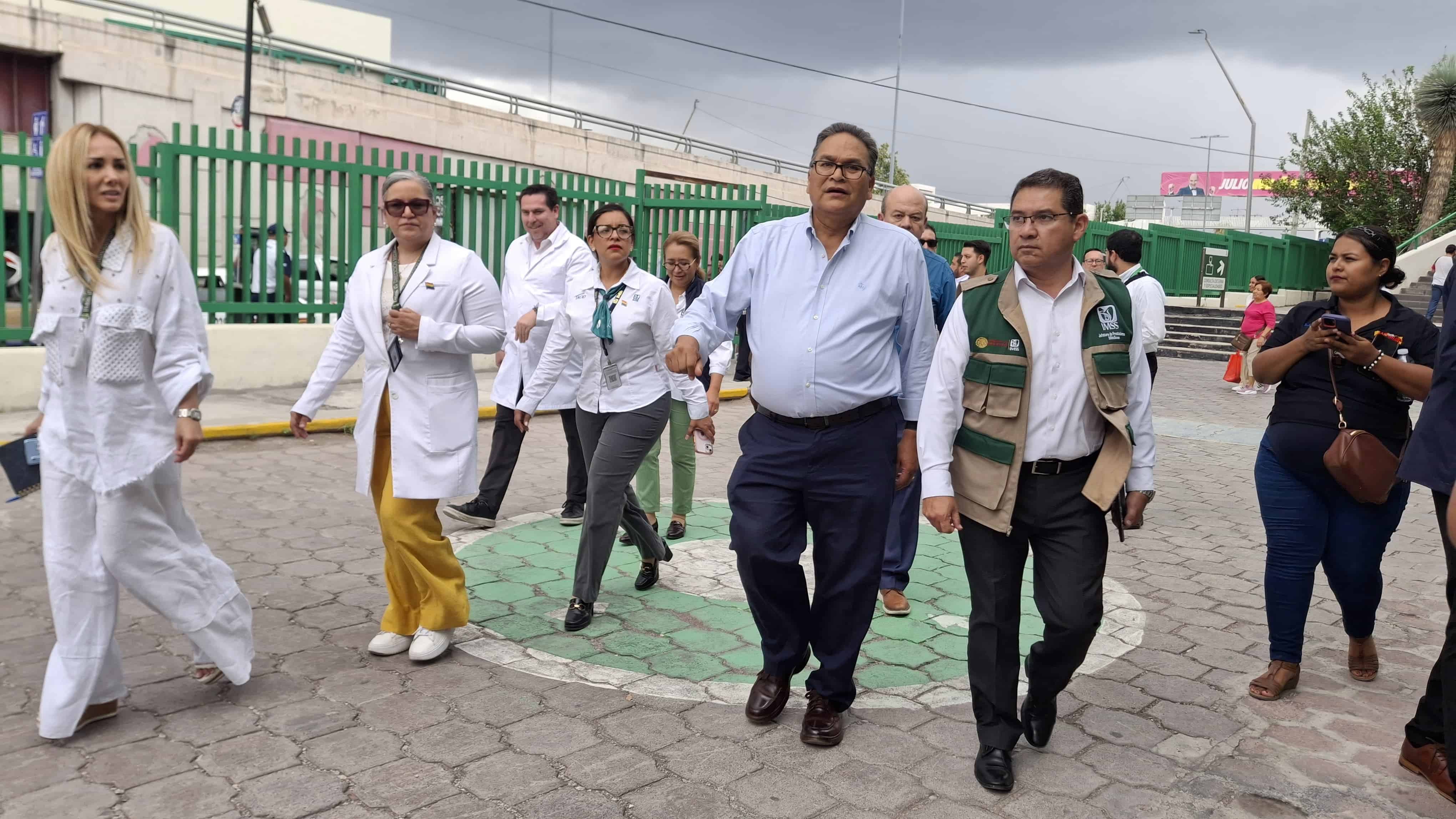 Delegado anuncia plan de mejoras en urgencias de Clínica 7