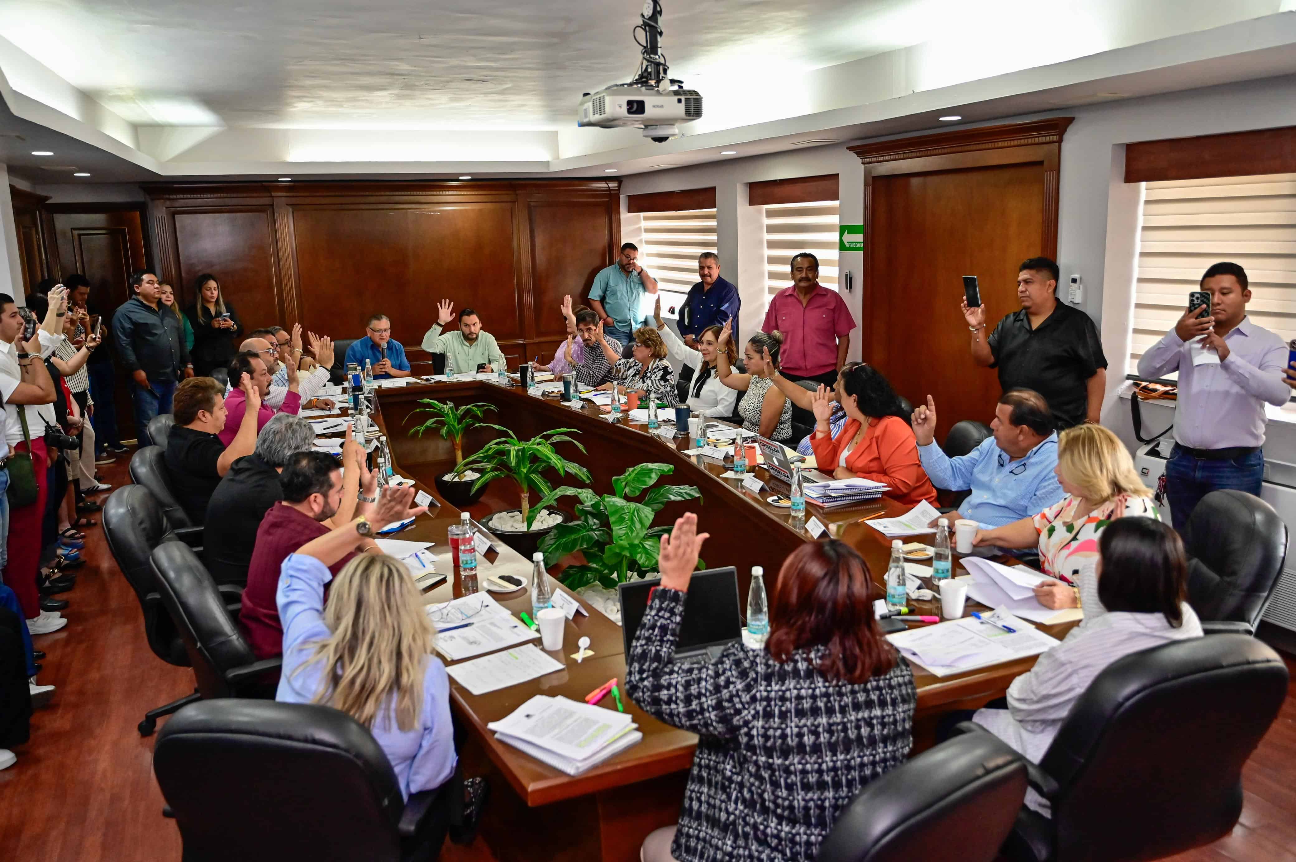 Carlos Villarreal destaca compromiso con la gestión transparente en Monclova