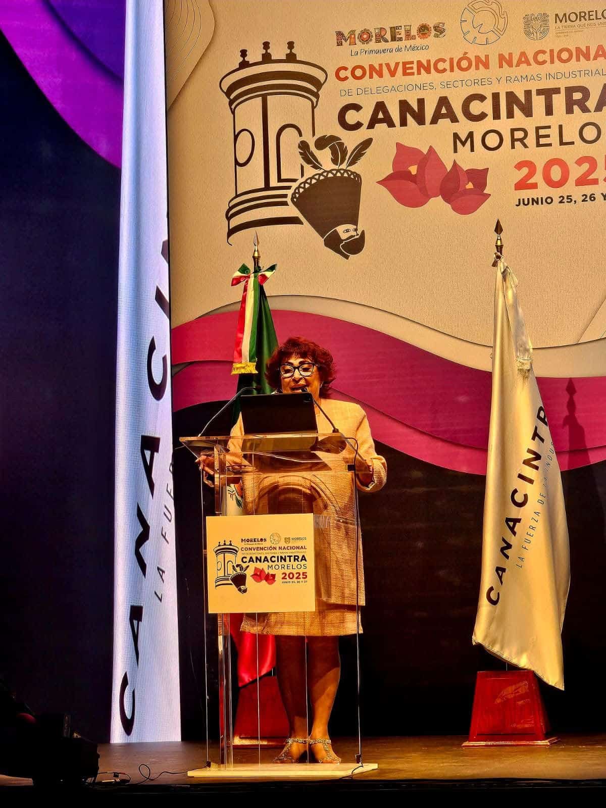 CANACINTRA Acuña participa en convención nacional con enfoque en panorama internacional