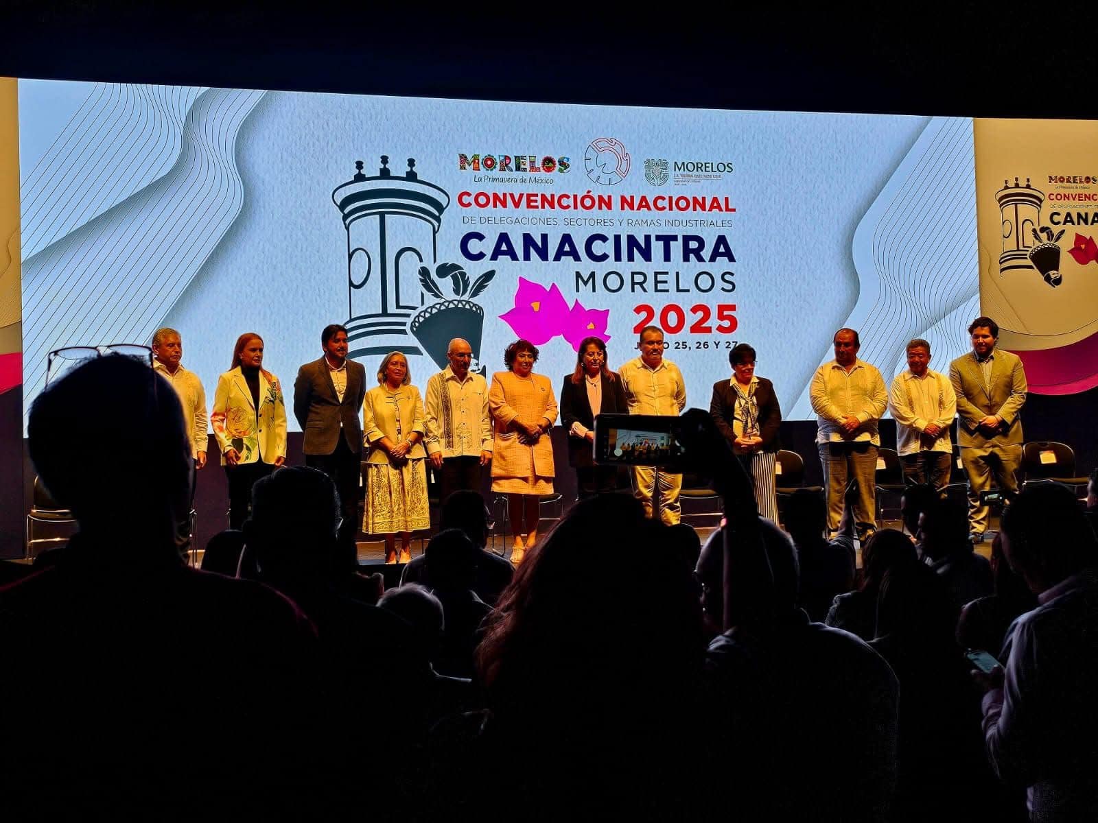 CANACINTRA Acuña participa en convención nacional con enfoque en panorama internacional