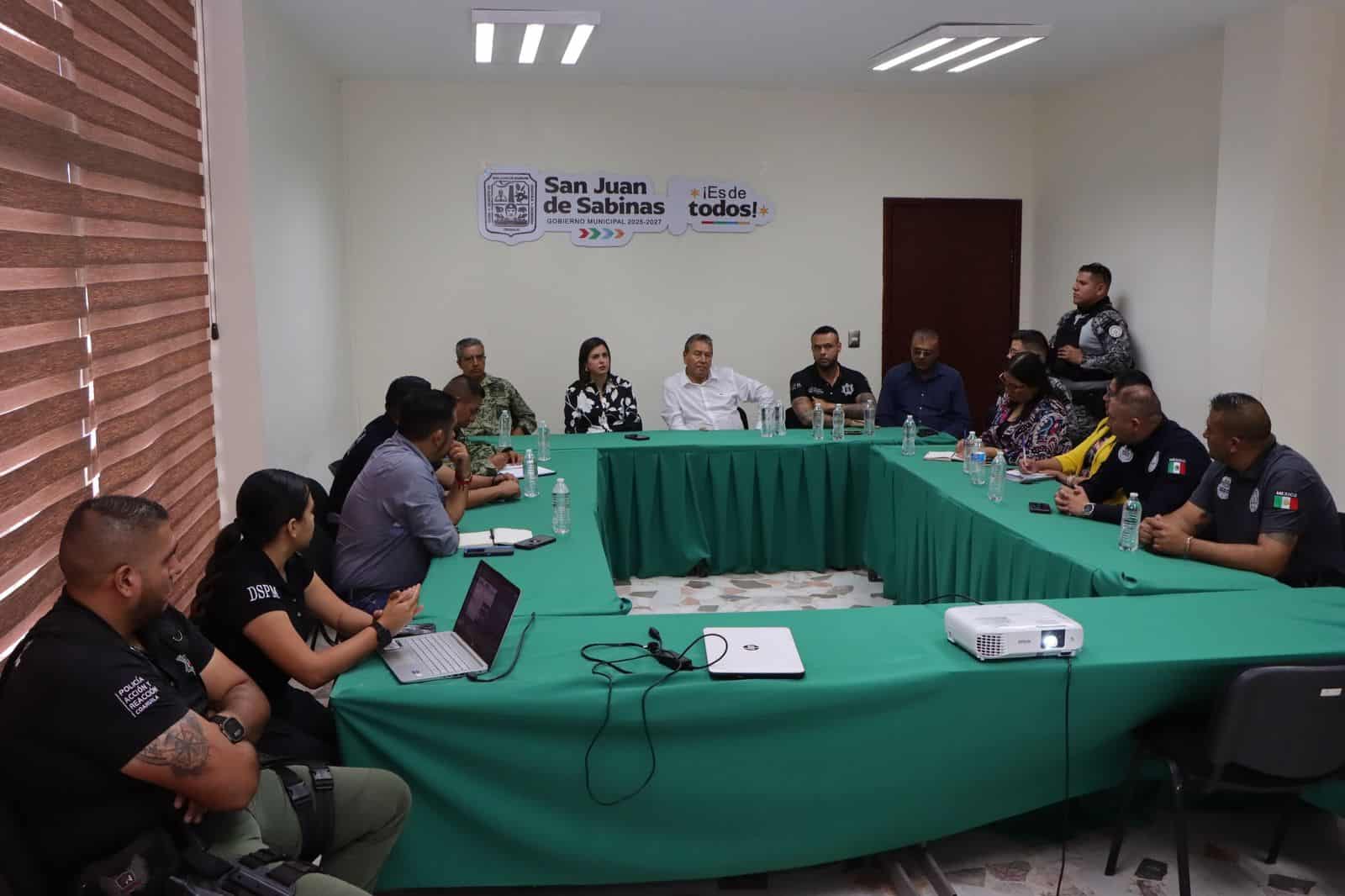 Encabeza Óscar Ríos reunión de seguridad con corporaciones de los tres niveles