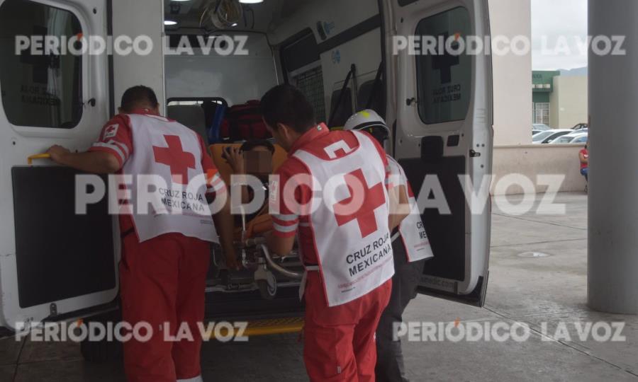 Embiste con Jetta a menor en motocicleta