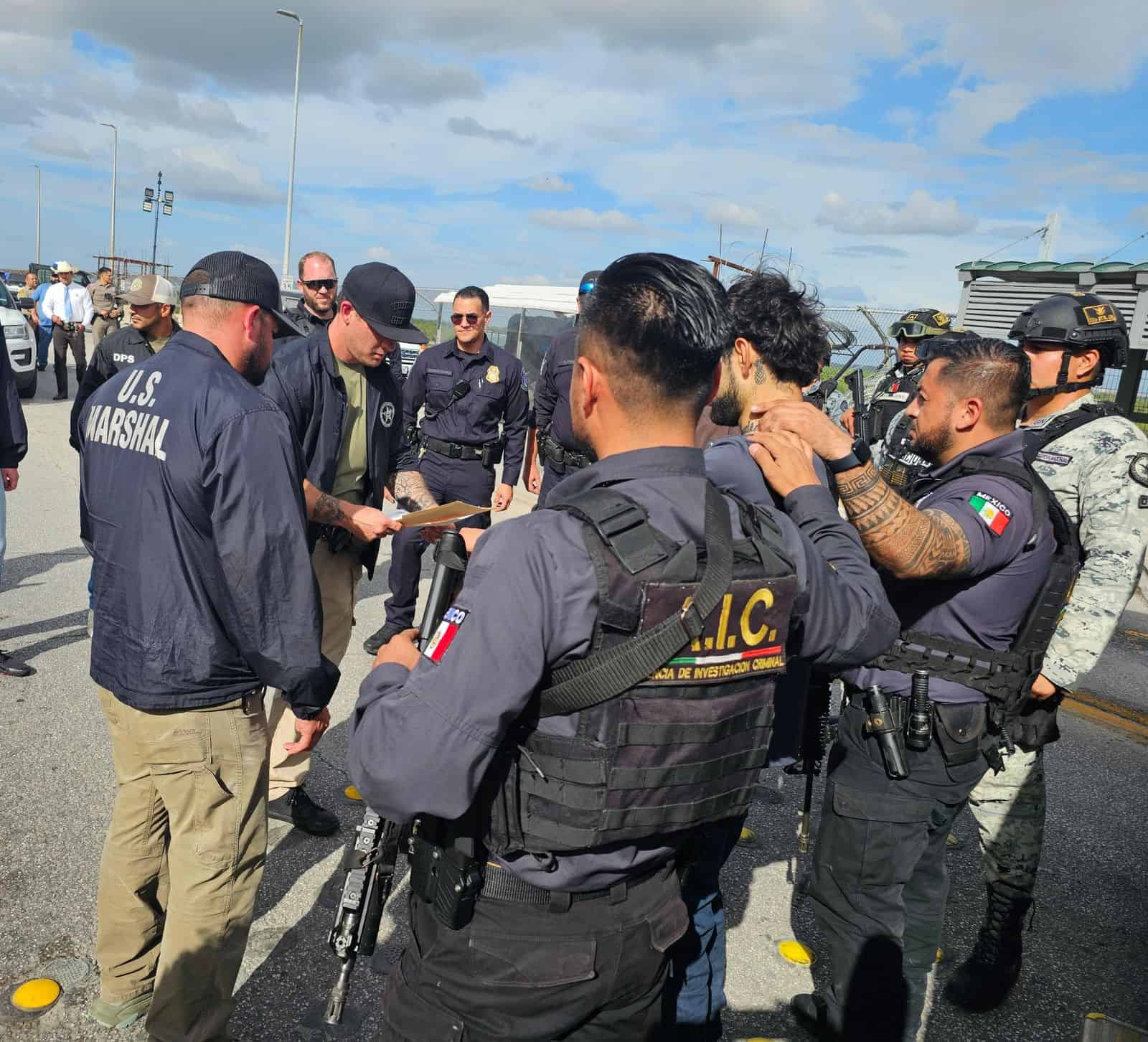 Entregan a U.S. Marshals a uno de los más buscados de Texas; fue detenido en Acuña