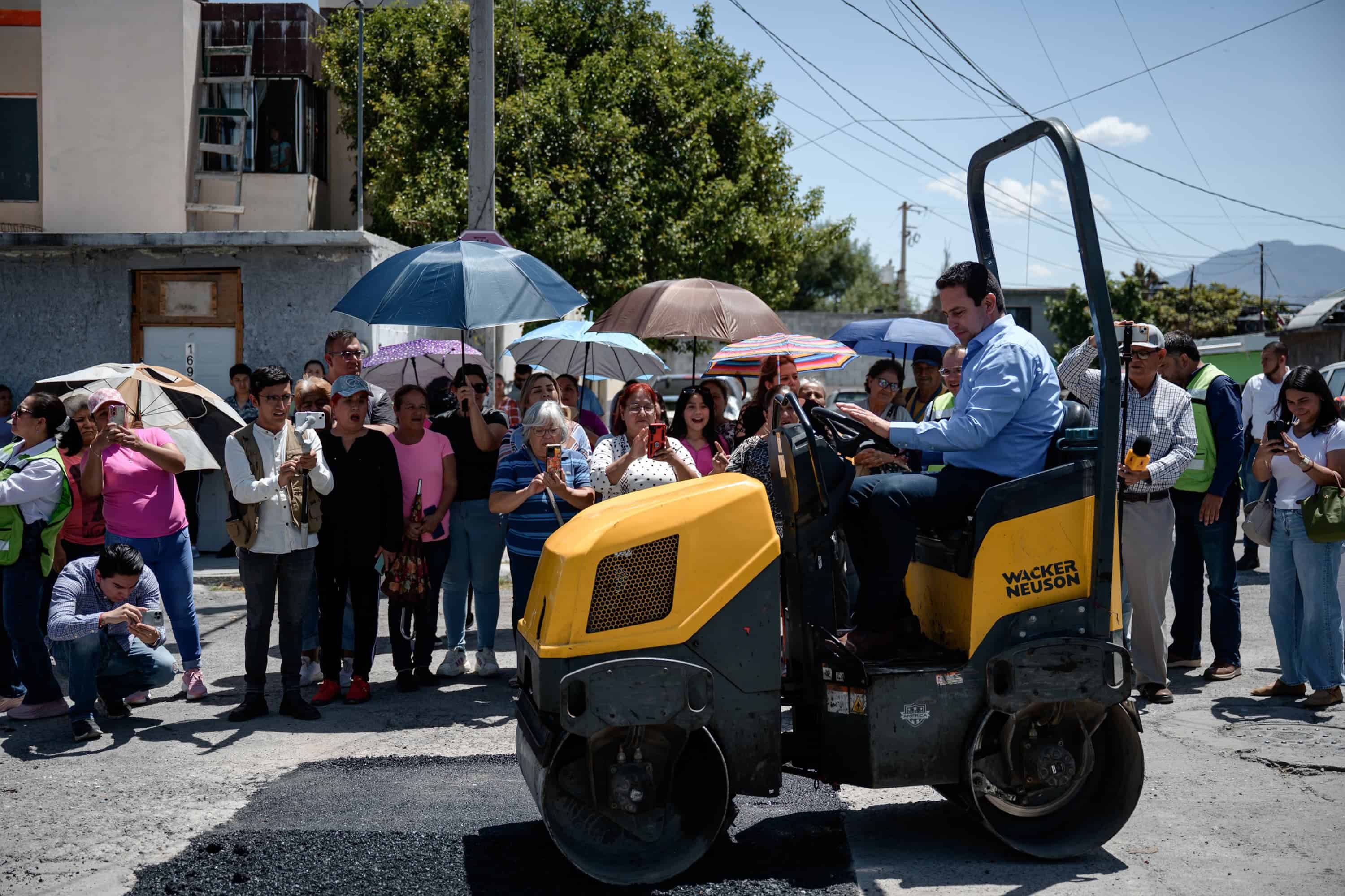Siguen en Saltillo labores de bacheo