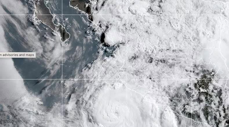 Huracán Flossie se debilita a categoría 2 frente a costa del Pacífico