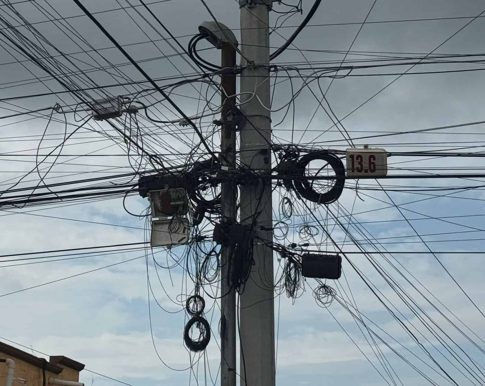 Detienen a varón por robo De cableado de TELMEX