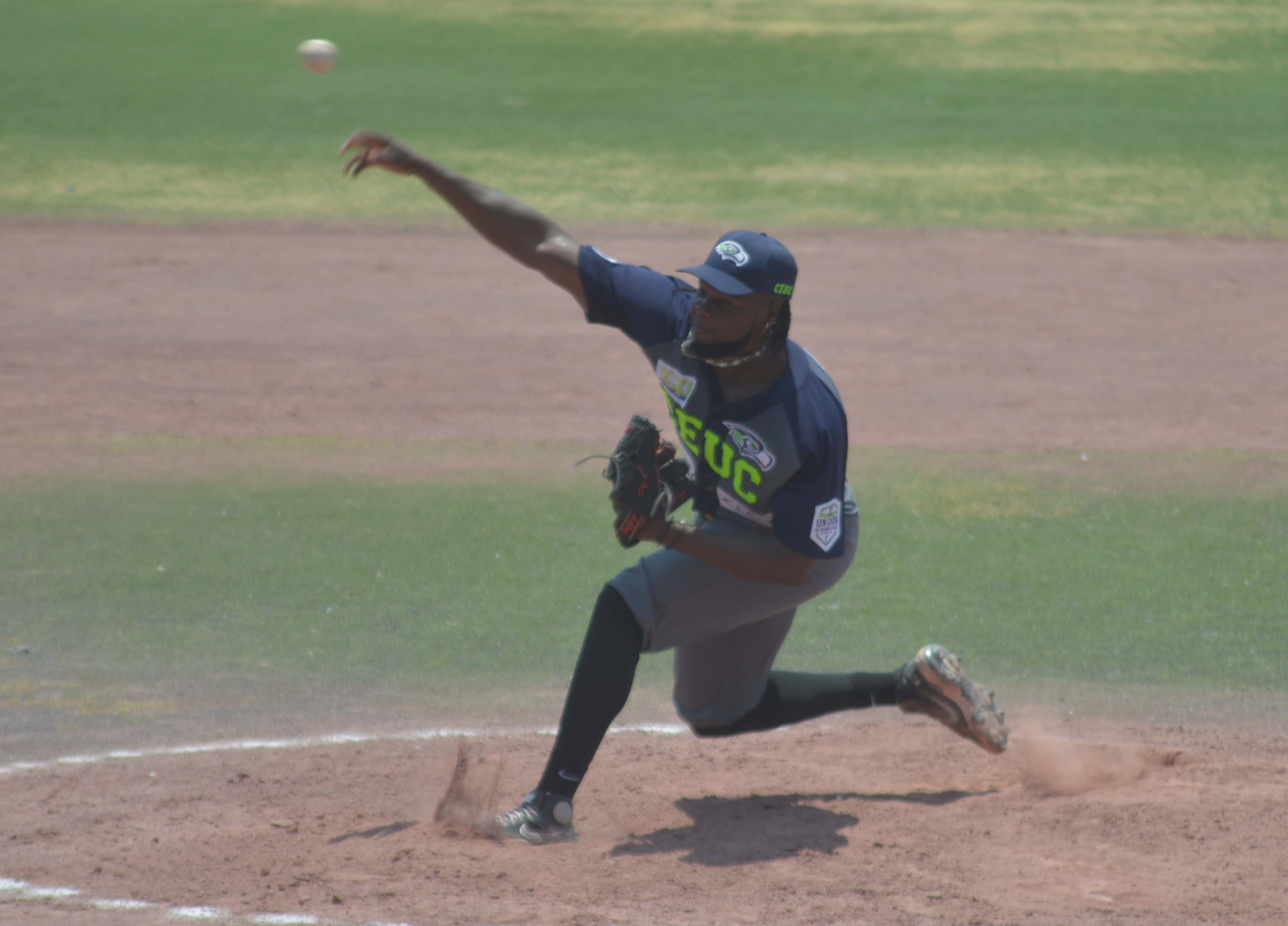 Halcones del CEUC buscan escalar en la Liga de Béisbol del Norte de Coahuila