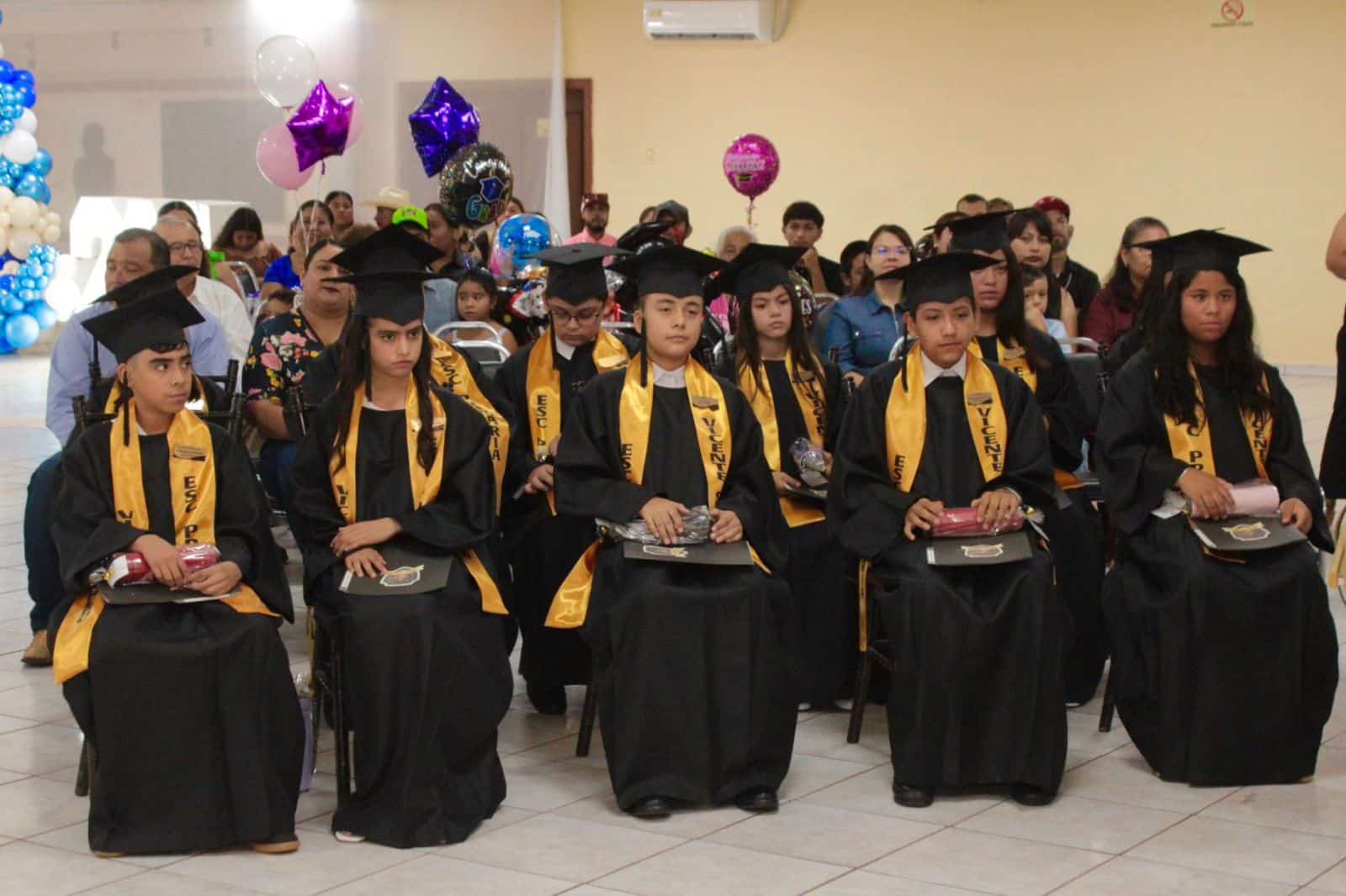 Alcaldesa Laura Jiménez es Madrina de Generación en Clausura de Escuela Primaria
