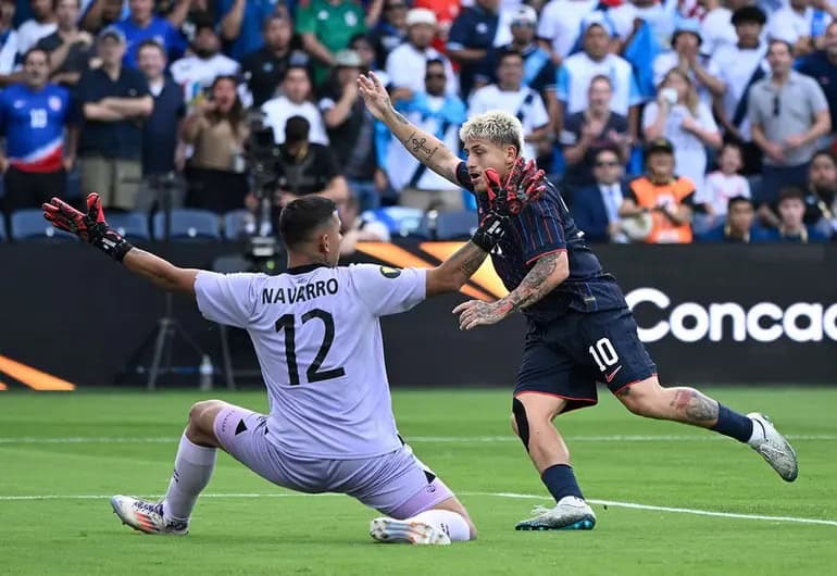Diego Luna anota doblete y lleva a EE. UU. a la final de la Copa Oro