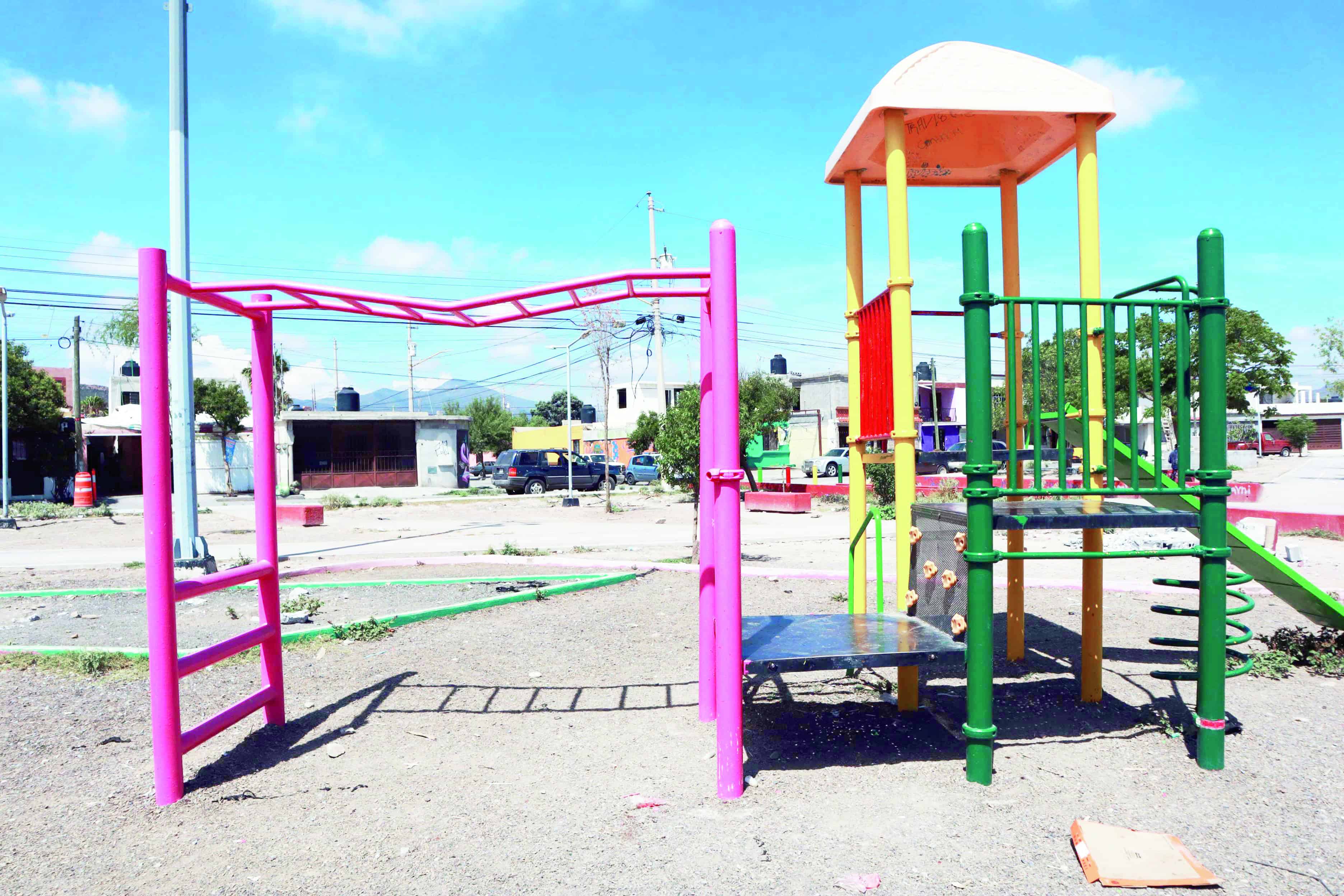 Avanza rehabilitación de plaza en ´la Saltillo 2000´