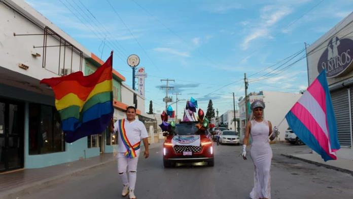 Allende se llena de color con la Marcha del Orgullo LGBT+