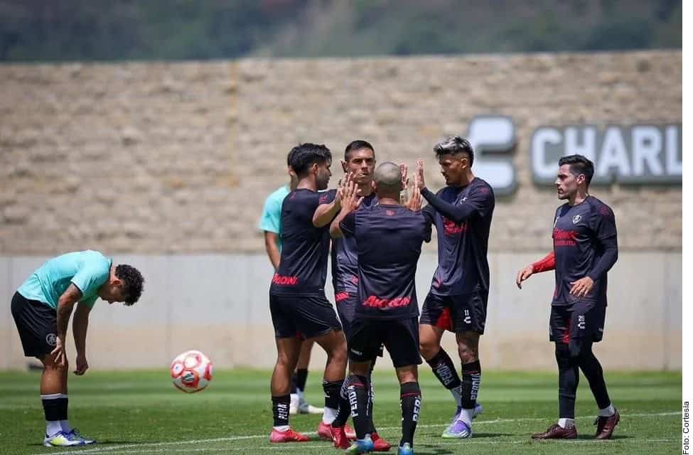 Diego González brilla en cierre de pretemporada de Atlas
