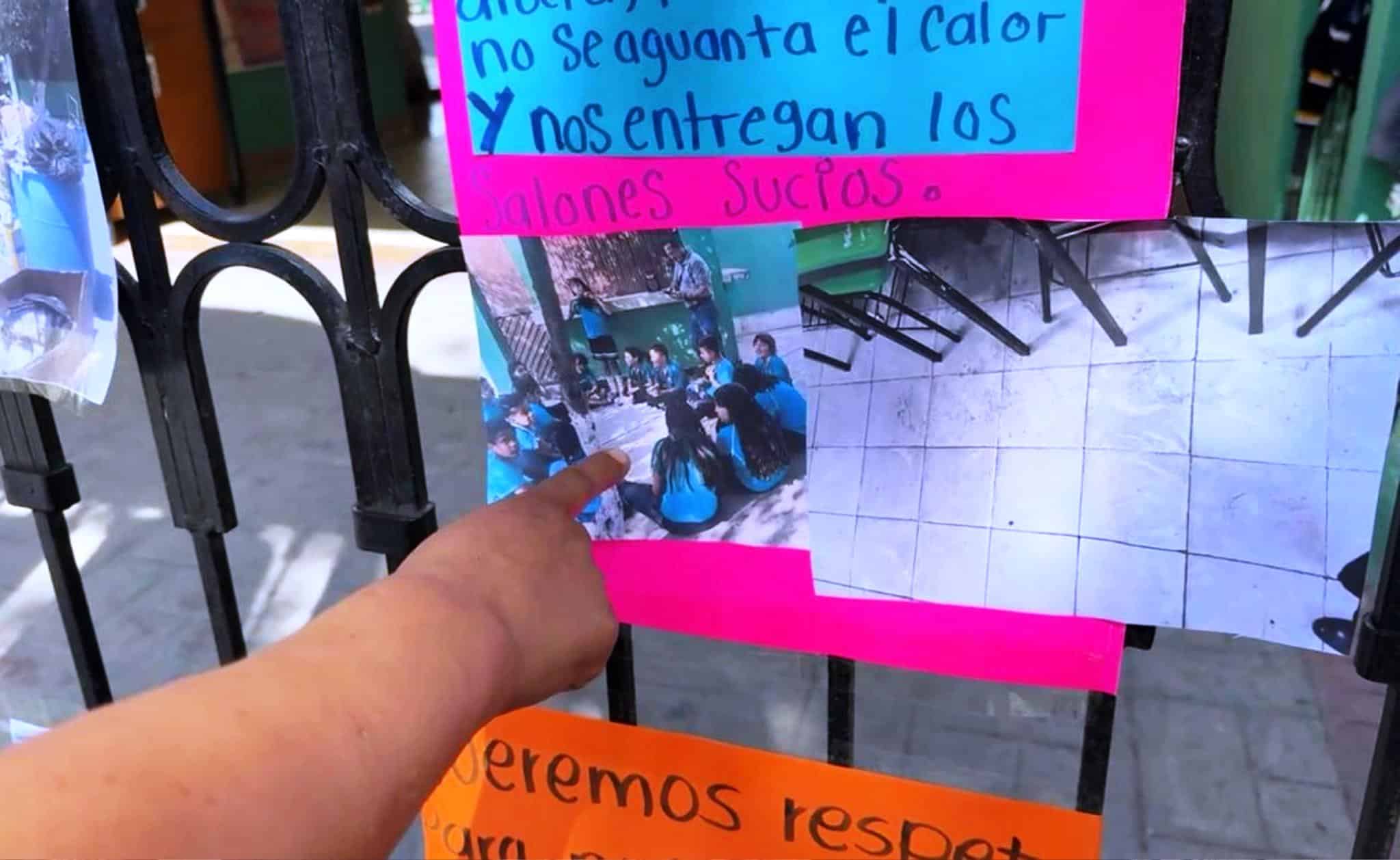 Protesta pacífica de madres en Escuela Primaria Benito Juárez por falta de respuesta de autoridades
