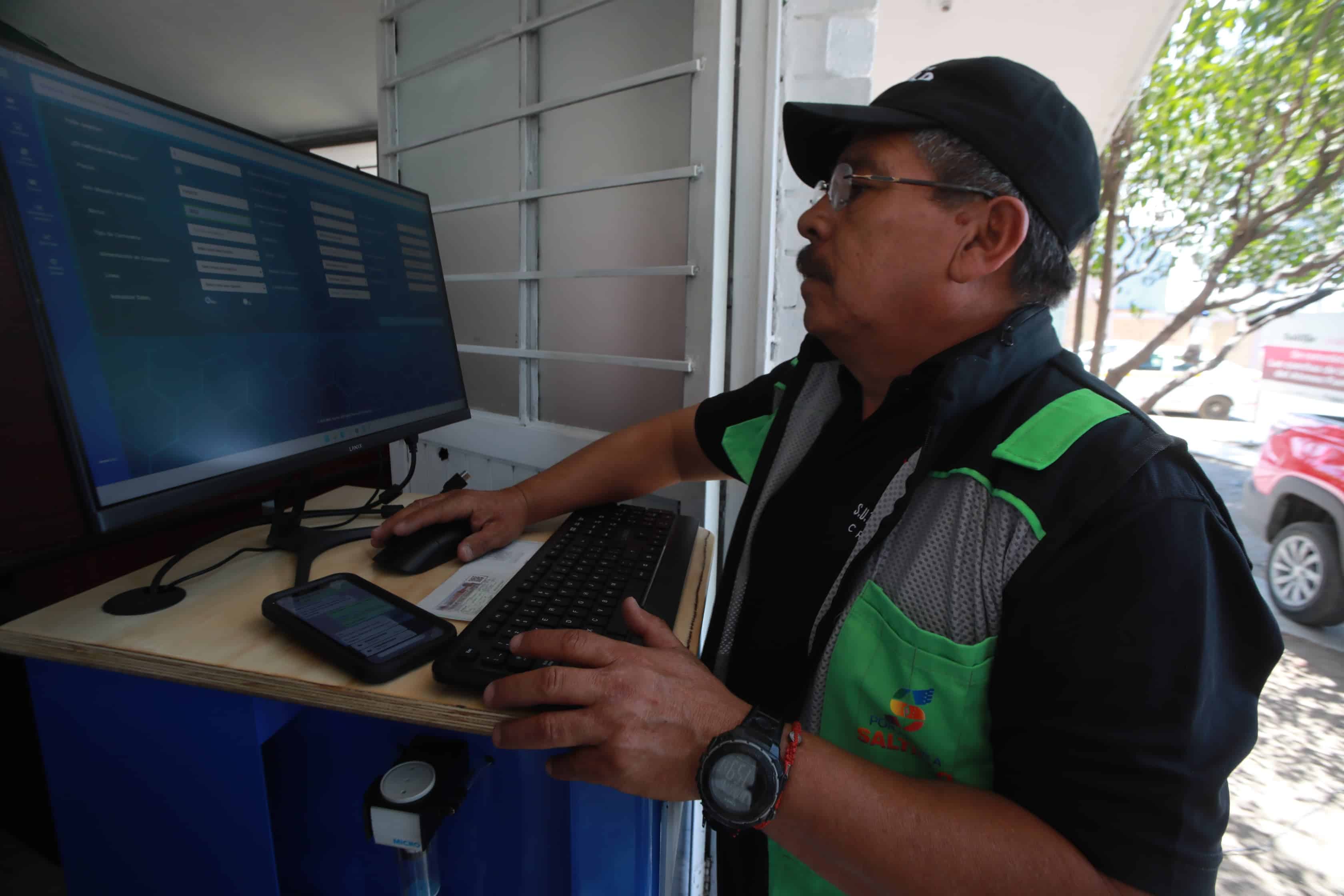 Aumenta en un 45% la verificación vehicular en Saltillo durante este año
