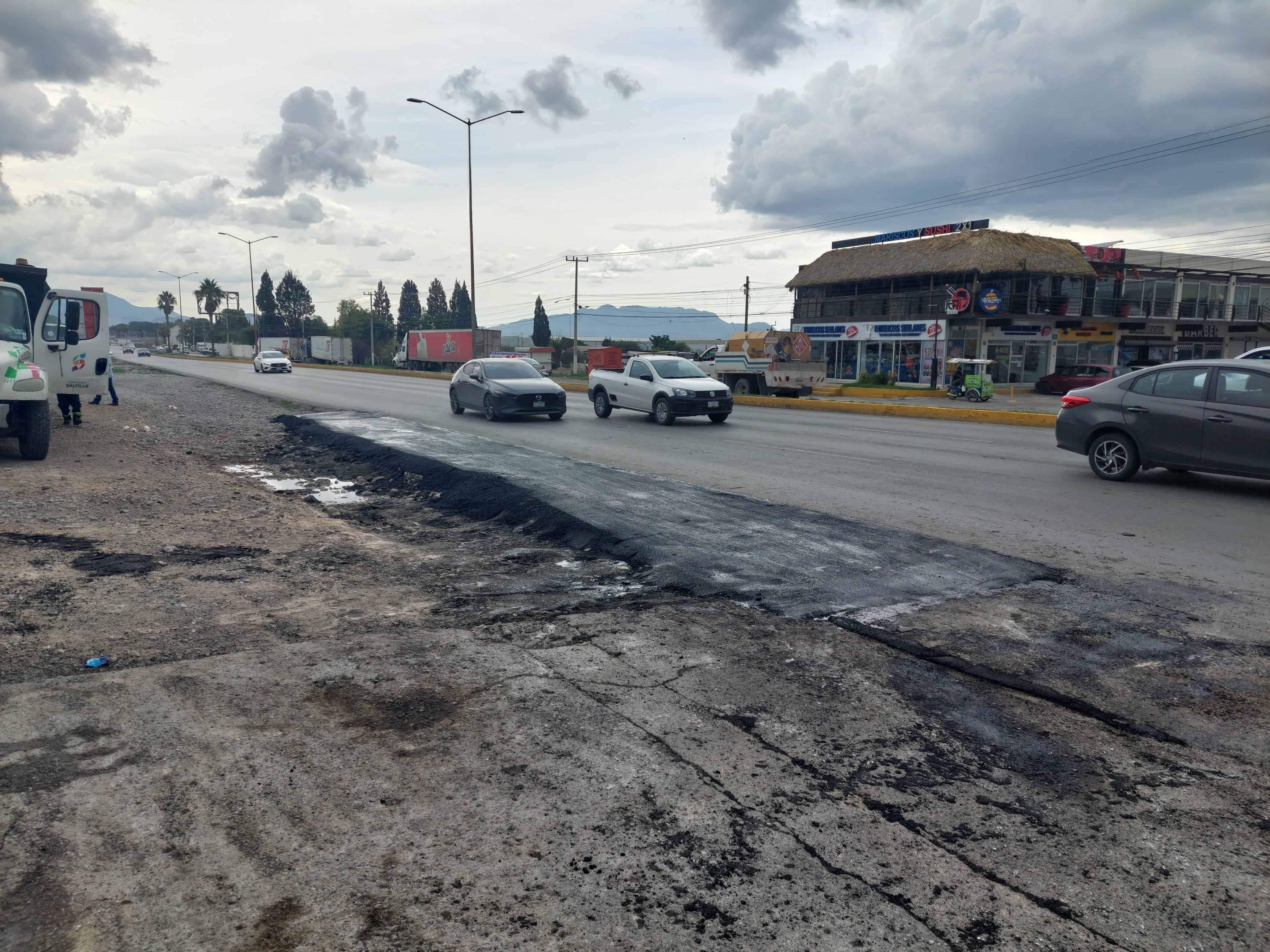 Mejoras viales en Saltillo: Ampliación de carriles y reforestación