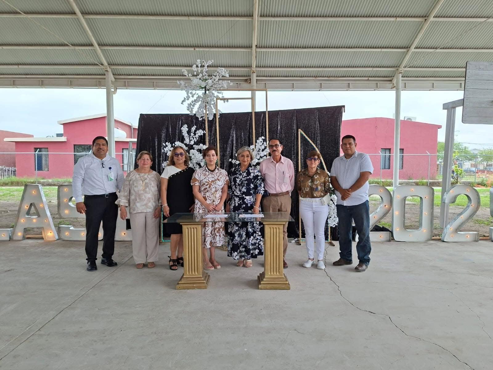 Celebran con orgullo graduación en el CAM 37 de Zaragoza