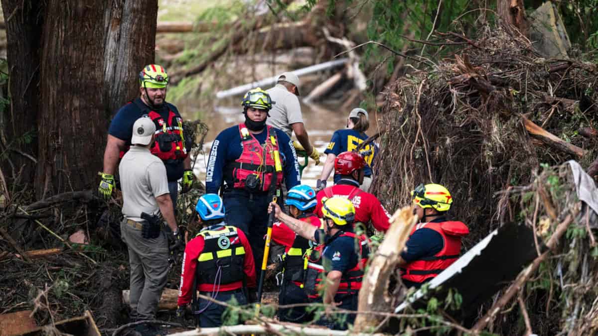 Intensas lluvias en Texas dejan 104 muertos