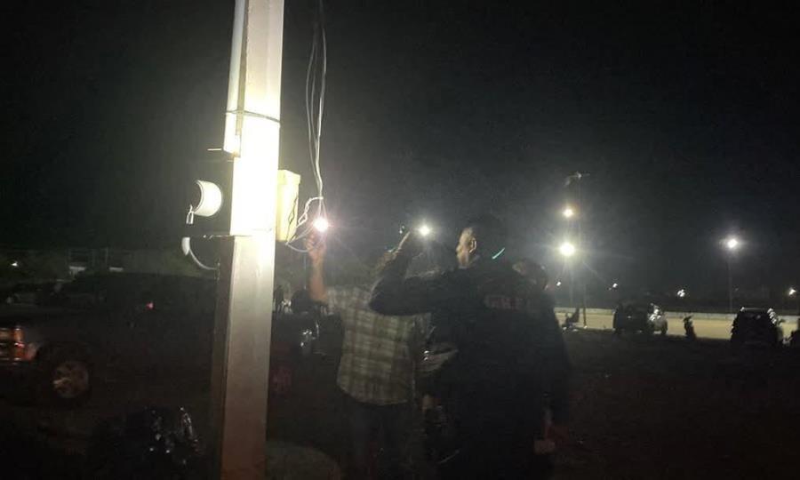 Robo de cableado en campo deportivo de Sabinas suspende liga Bola Puesta