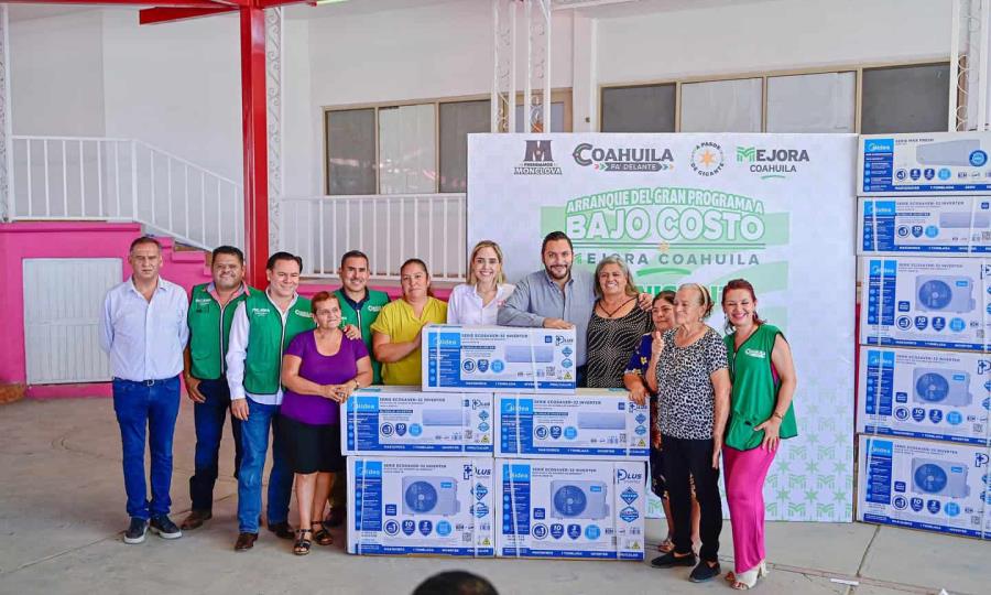 Alcalde Carlos Villarreal Pérez lidera estrategia de apoyo con entrega de minisplits en Monclova