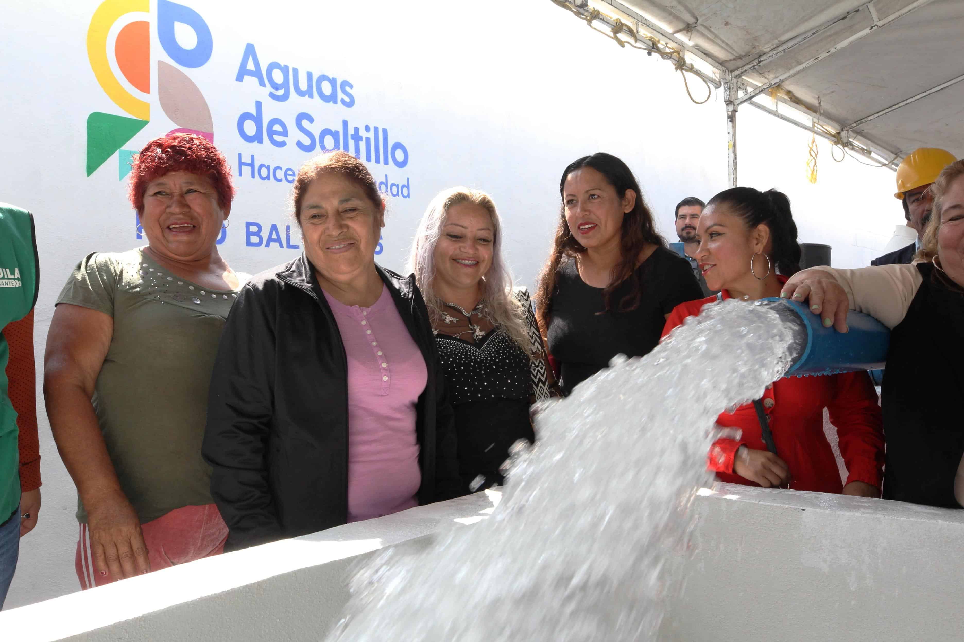 Alcalde Javier Díaz cumple promesa con Pozo de Agua en Balcones