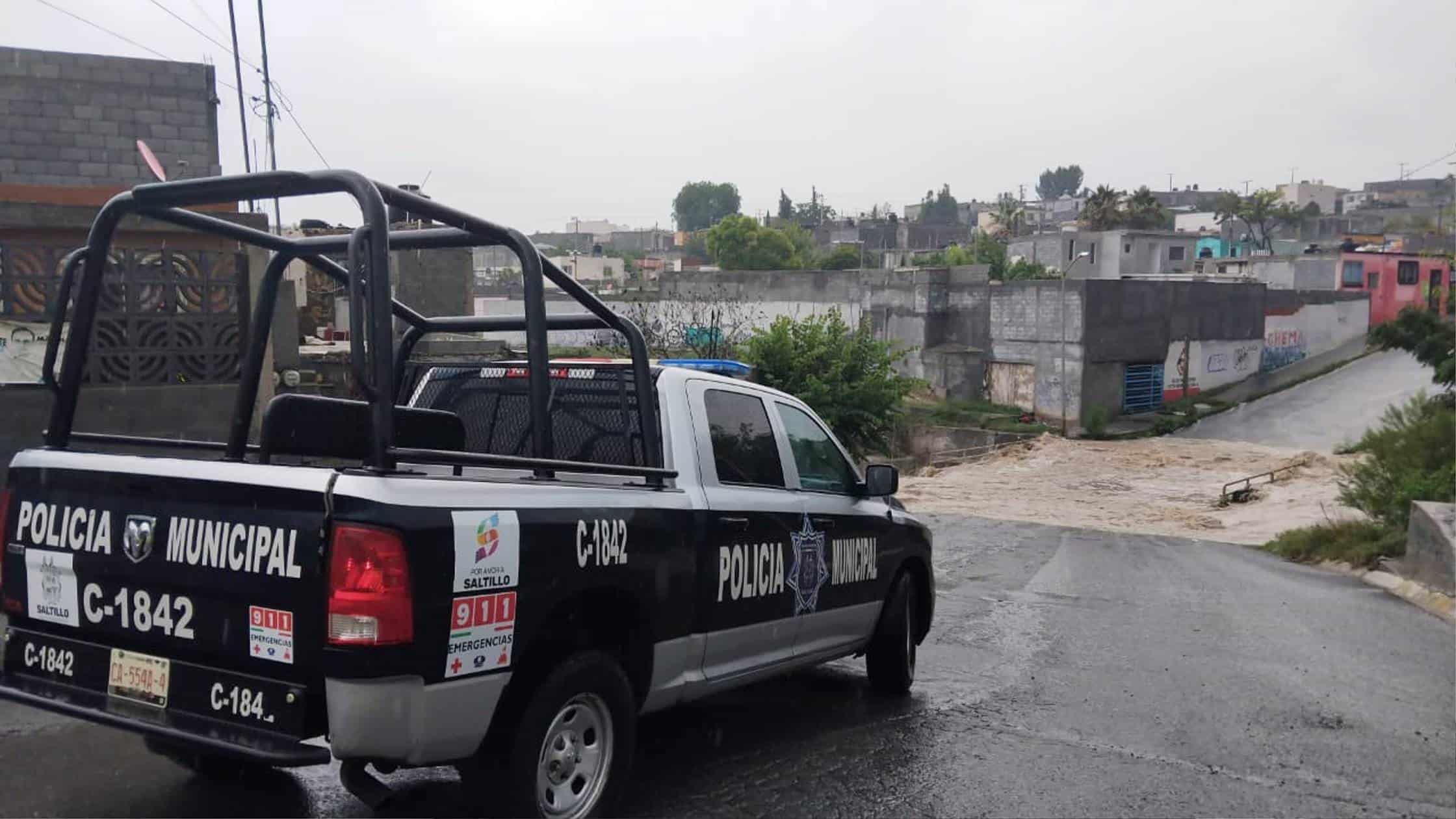 Pide Protección Civil prevención ante las lluvias y anuncian los refugios donde las personas pueden acudir en caso de ser necesario.