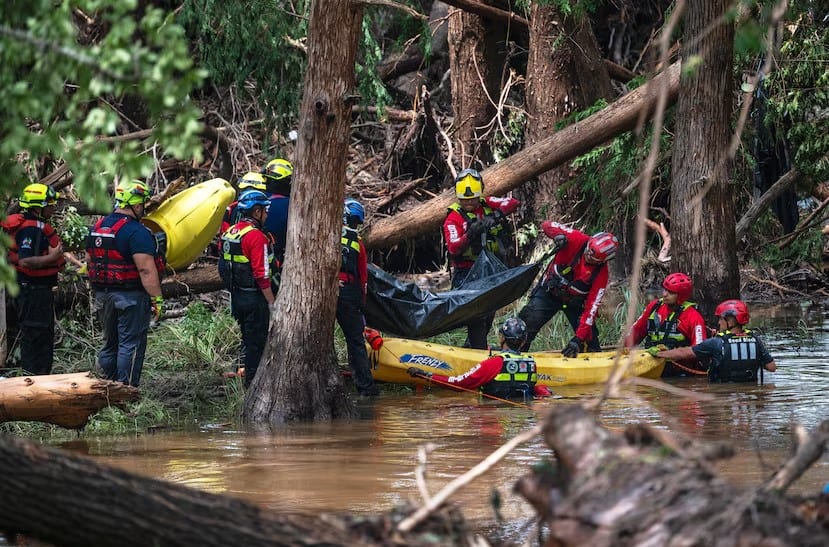 Mexicanos salvan vidas en Texas tras desbordamiento del río Guadalupe