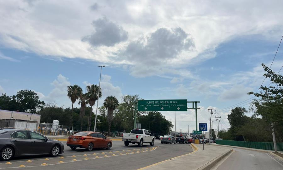 Largas Filas en Puente Internacional por Incremento de Cruce Vehicular