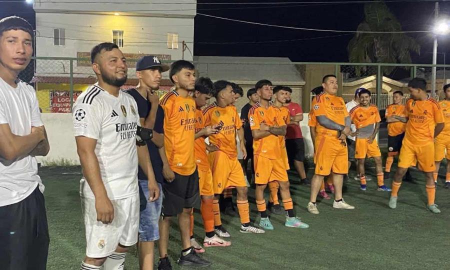 Los Ahijados se coronan campeones en torneo de fútbol rápido