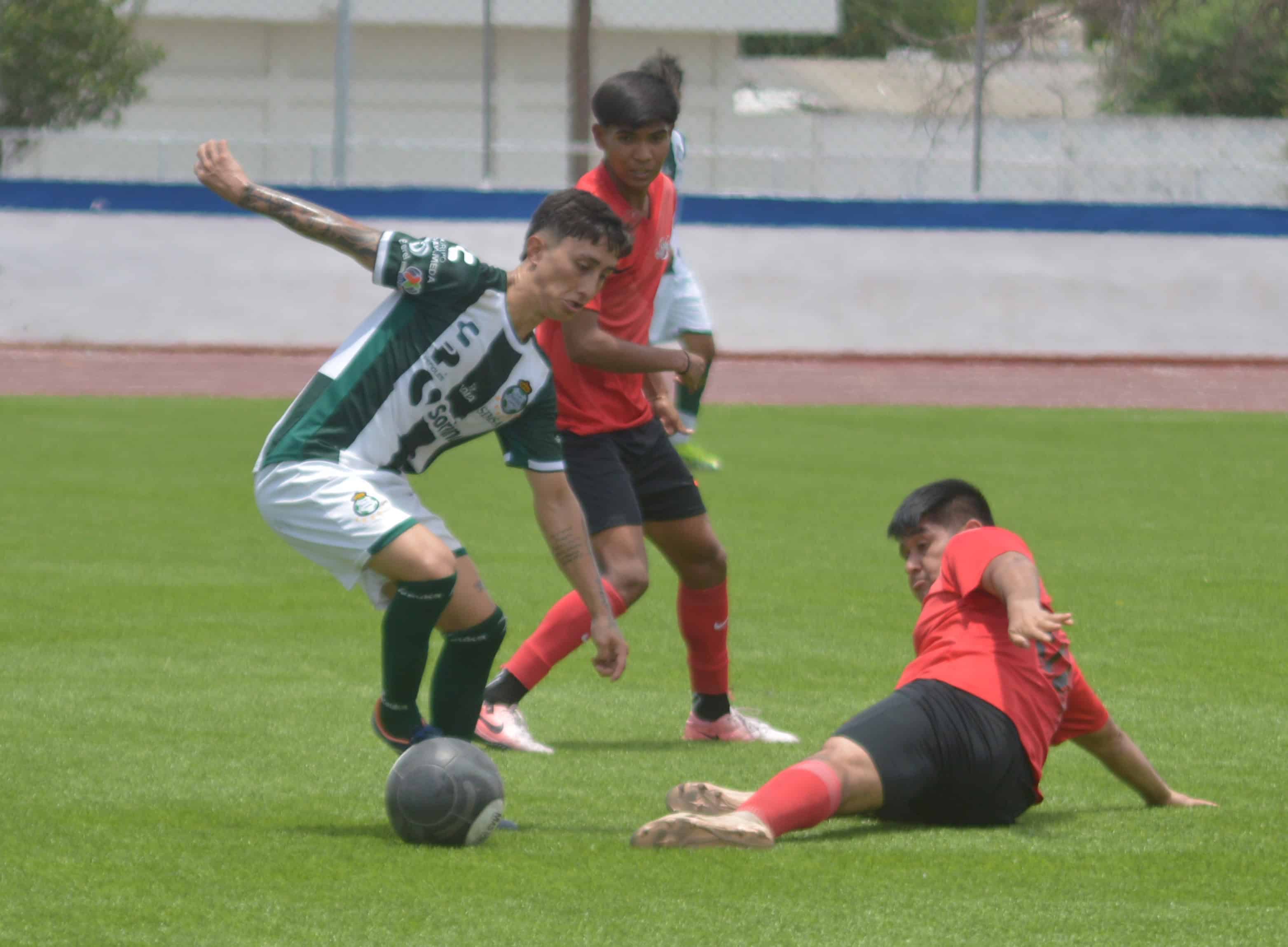 Intensidad en Semifinales de la Copa Liga Municipal de Fútbol