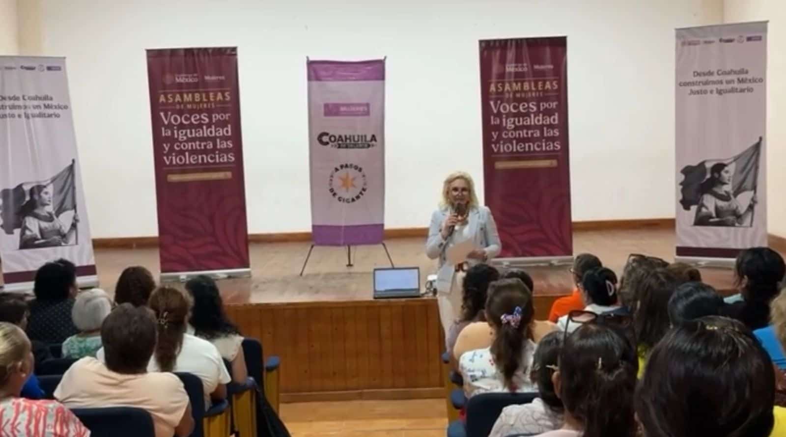 Laura Jiménez Gutiérrez encabeza asamblea Voces por la Igualdad en Múzquiz