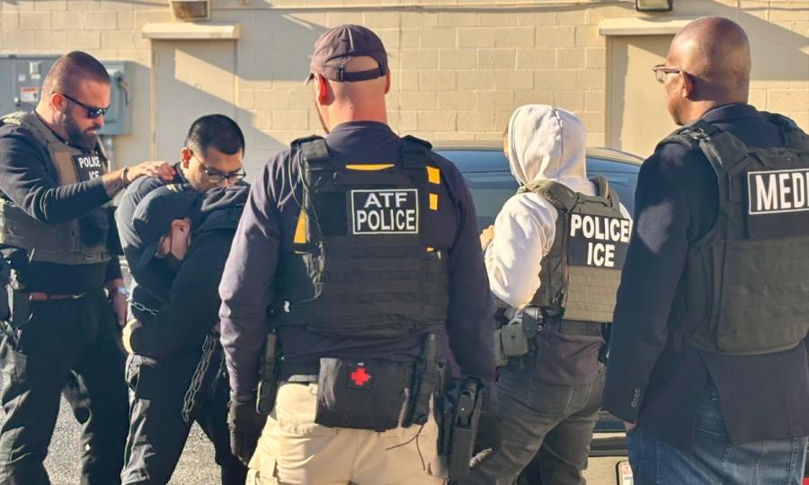 Gavin Newsom condena acciones de ICE en granja de California