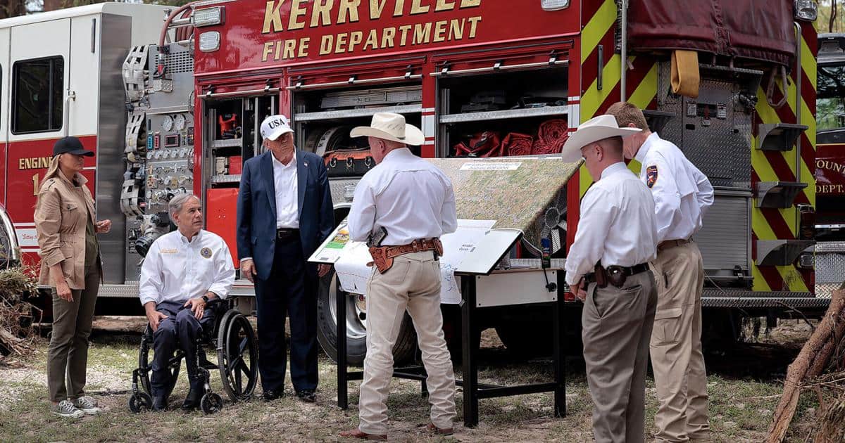 Rescate en Texas: Trump constata daños por tormenta