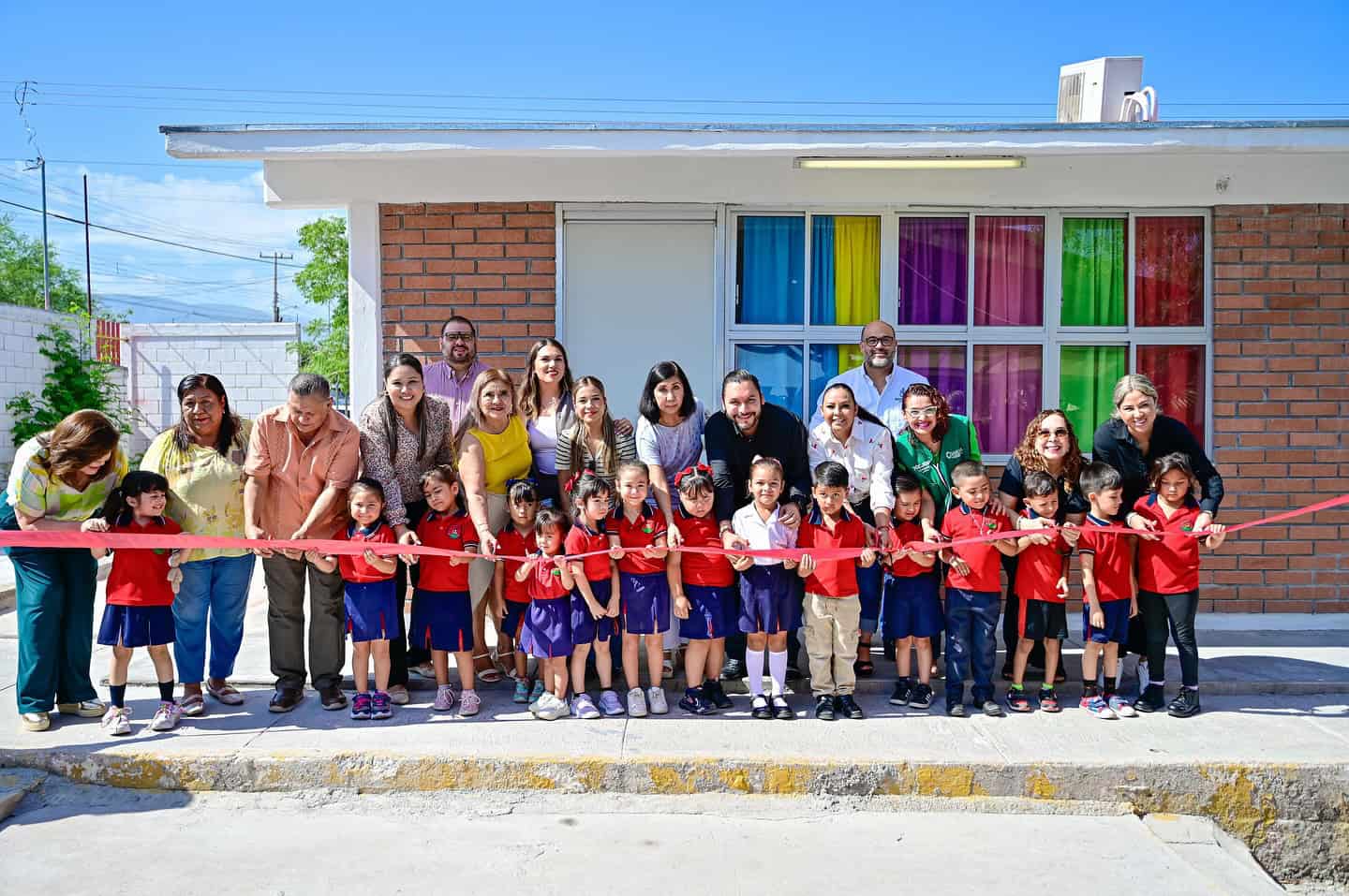 Inversión conjunta beneficia a 139 alumnos con nueva aula en Monclova