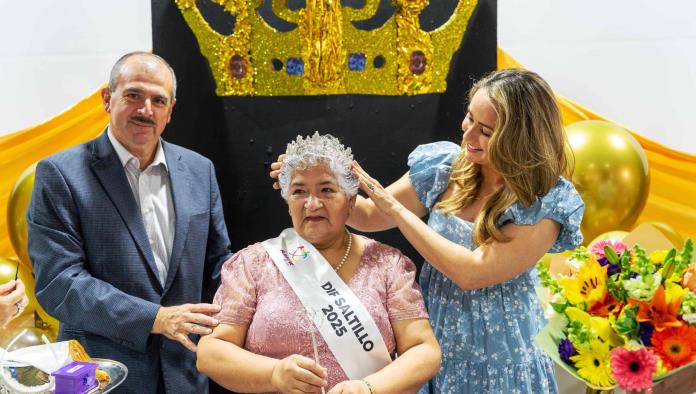 DIF Saltillo celebra coronación de Margarita Oropeza López como Reina 2025